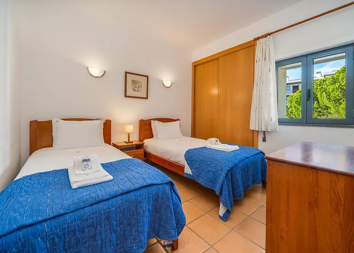 Bright One Bedroom In Marina Park #1989 Lägenhet