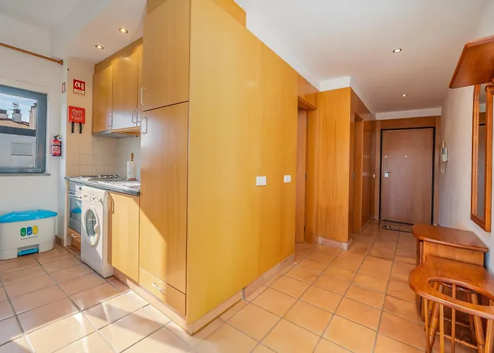 Bright One Bedroom In Marina Park #1989 Lägenhet *