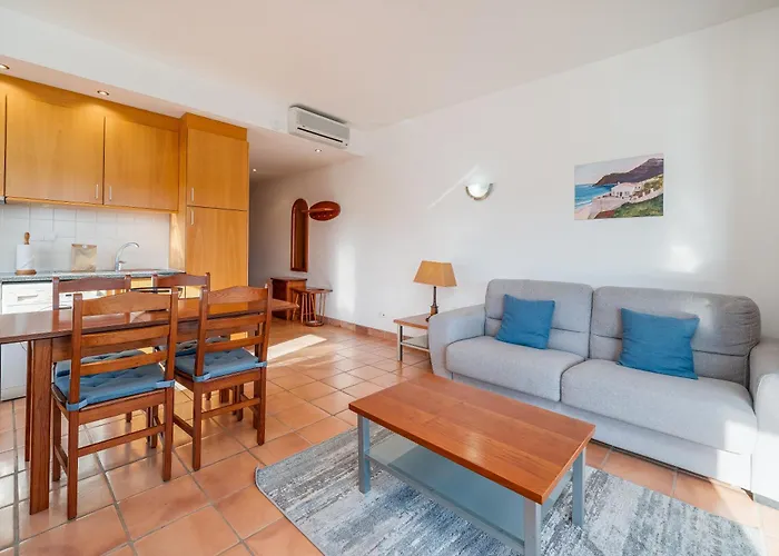 Lägenhet Bright One Bedroom In Marina Park #1989 *