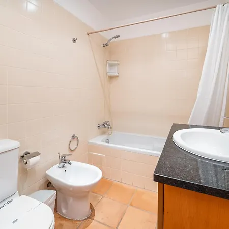 Apartment Bright One Bedroom In Marina Park #1989 *